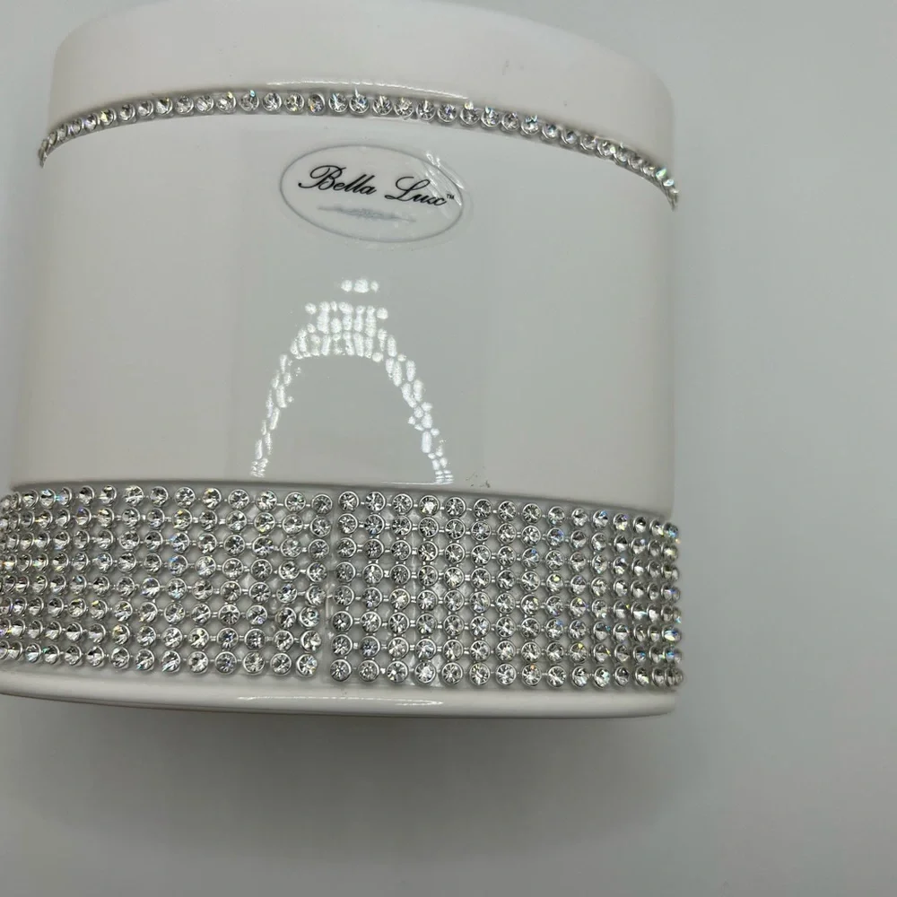 NWT bella luxx toothbrush holder